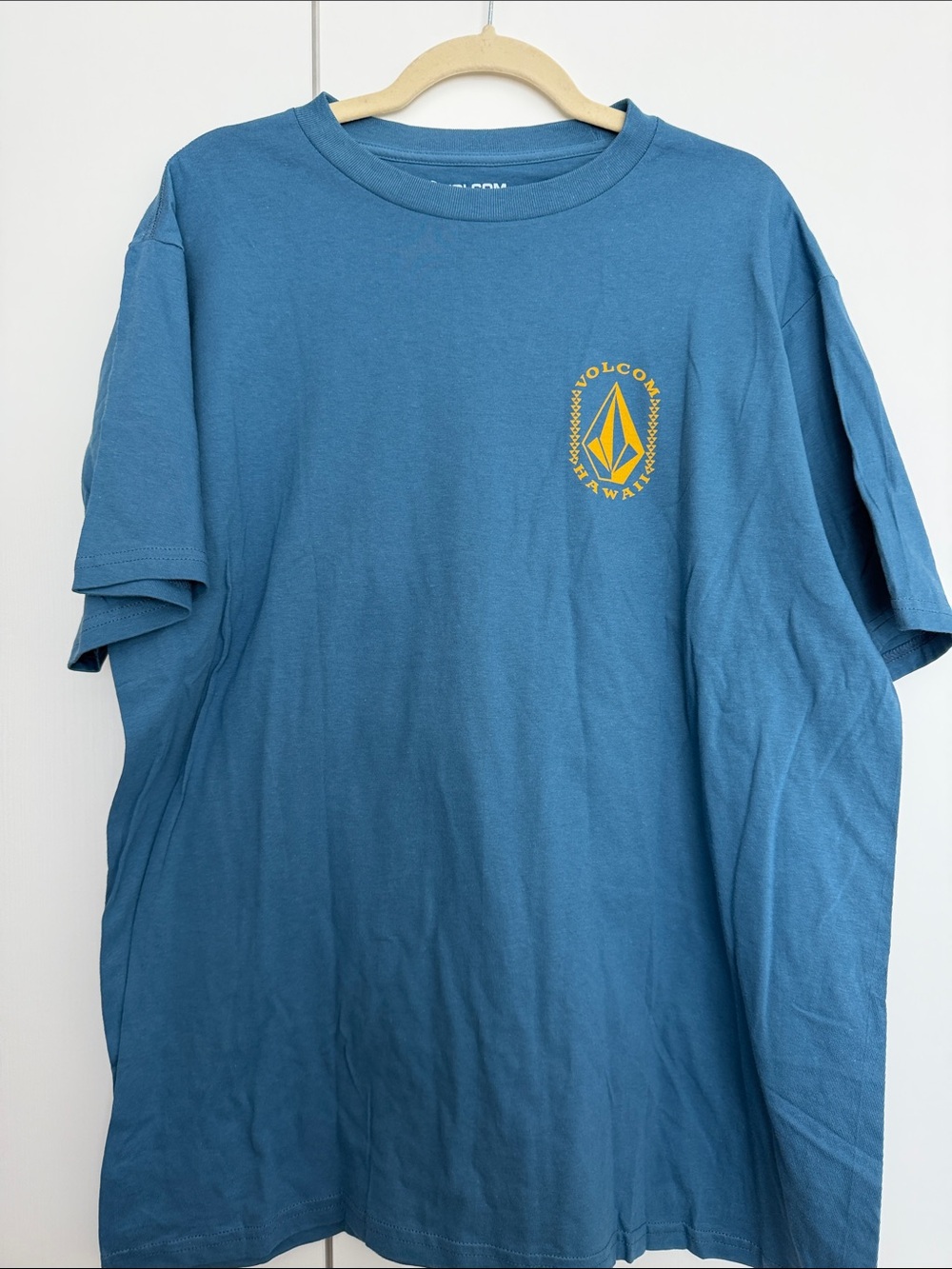 Volcom Hawaii Skull Graphic T-Shirt Blue Men’s XL